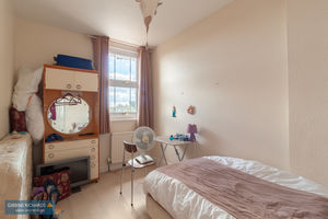 Bedroom- click for photo gallery